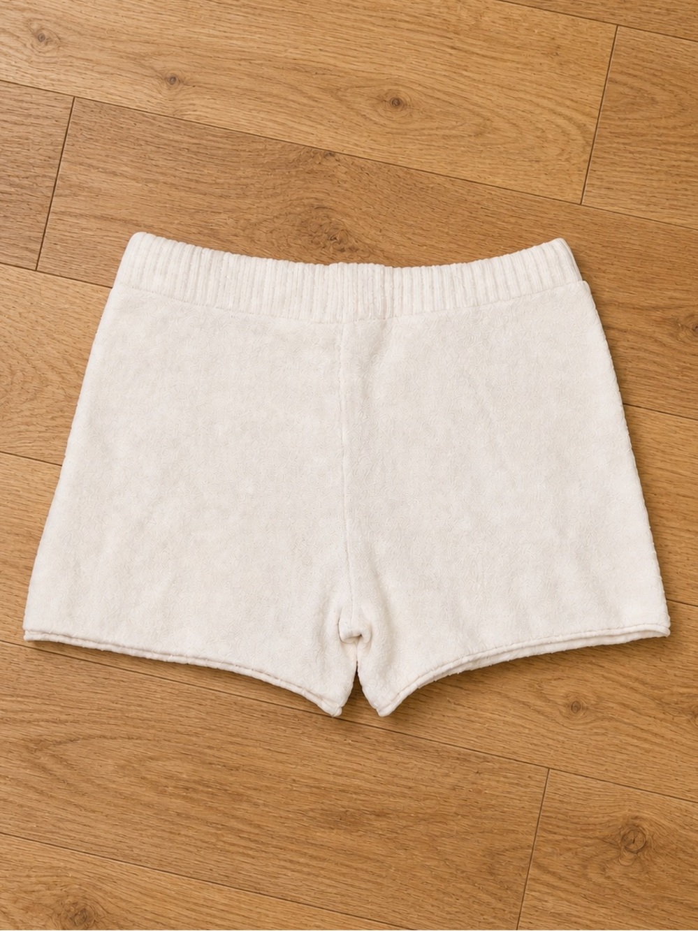 Knit Drawstring Lounge Shorts | Universal Thread | Cream | XL - Picture 3 of 7
